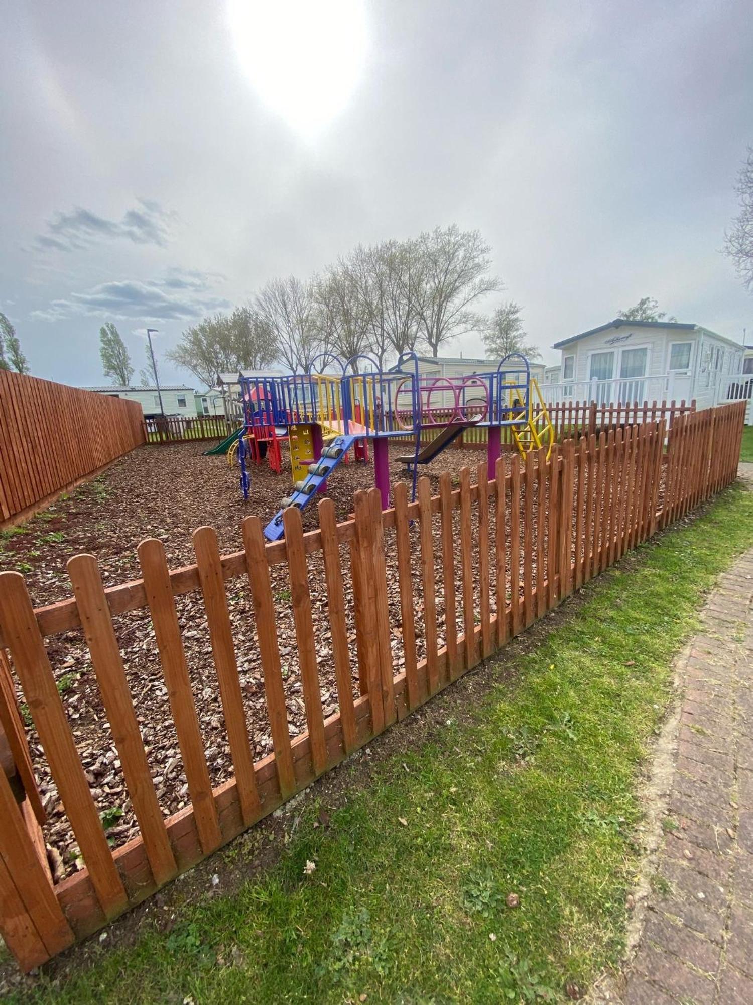 Ashcroft Coast Hotel Bearsted ภายนอก รูปภาพ